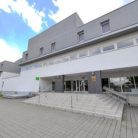 Campus Hotel Дебрецен Экстерьер фото