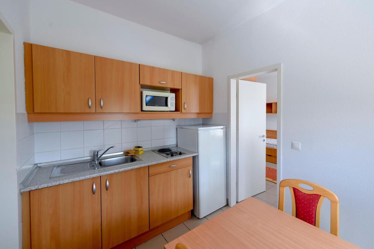 Campus Hotel Дебрецен Экстерьер фото