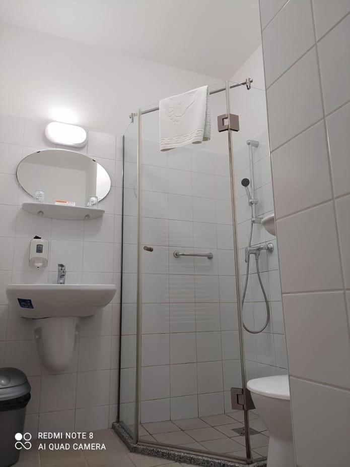 Campus Hotel Дебрецен Экстерьер фото