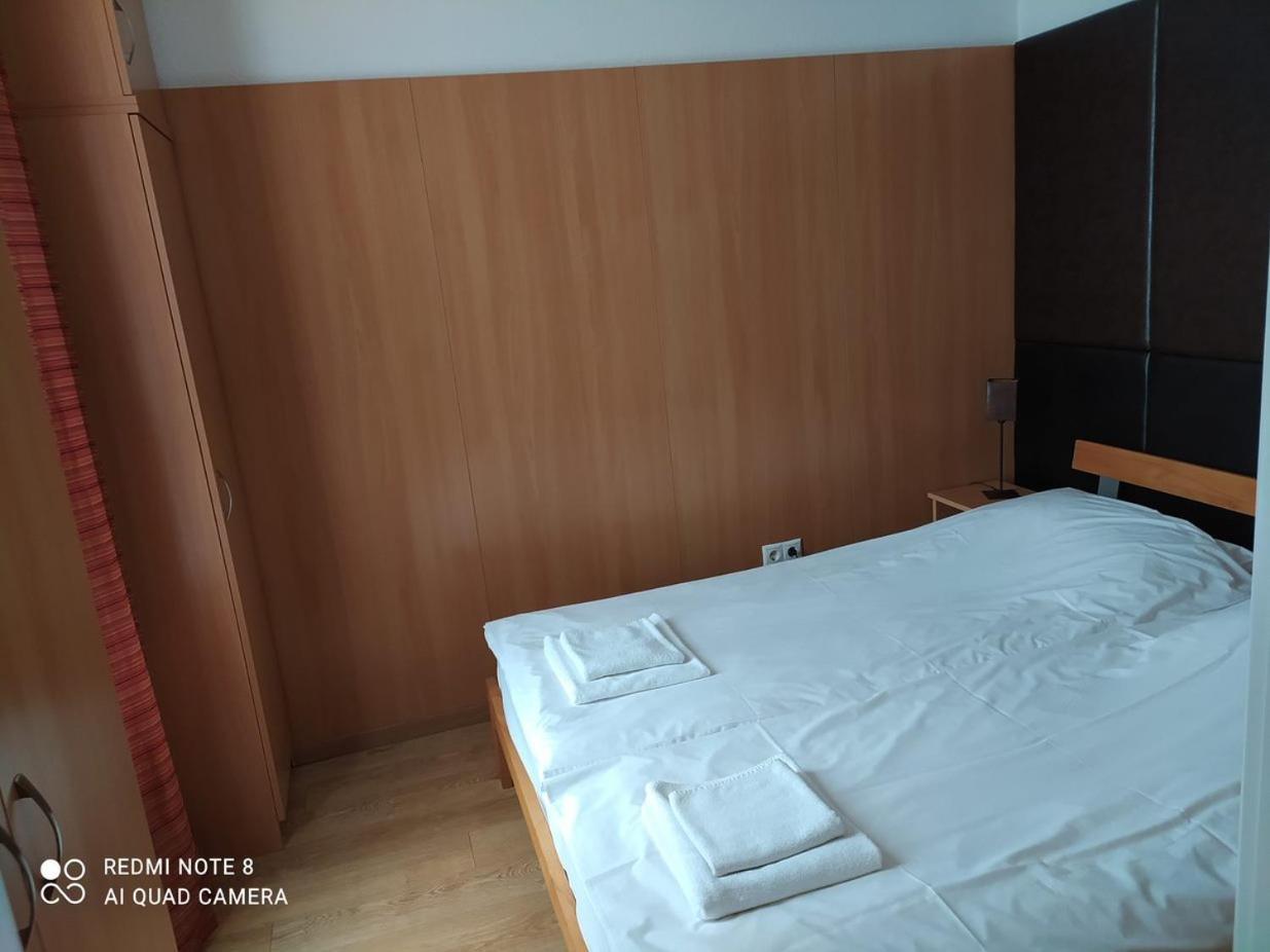 Campus Hotel Дебрецен Экстерьер фото